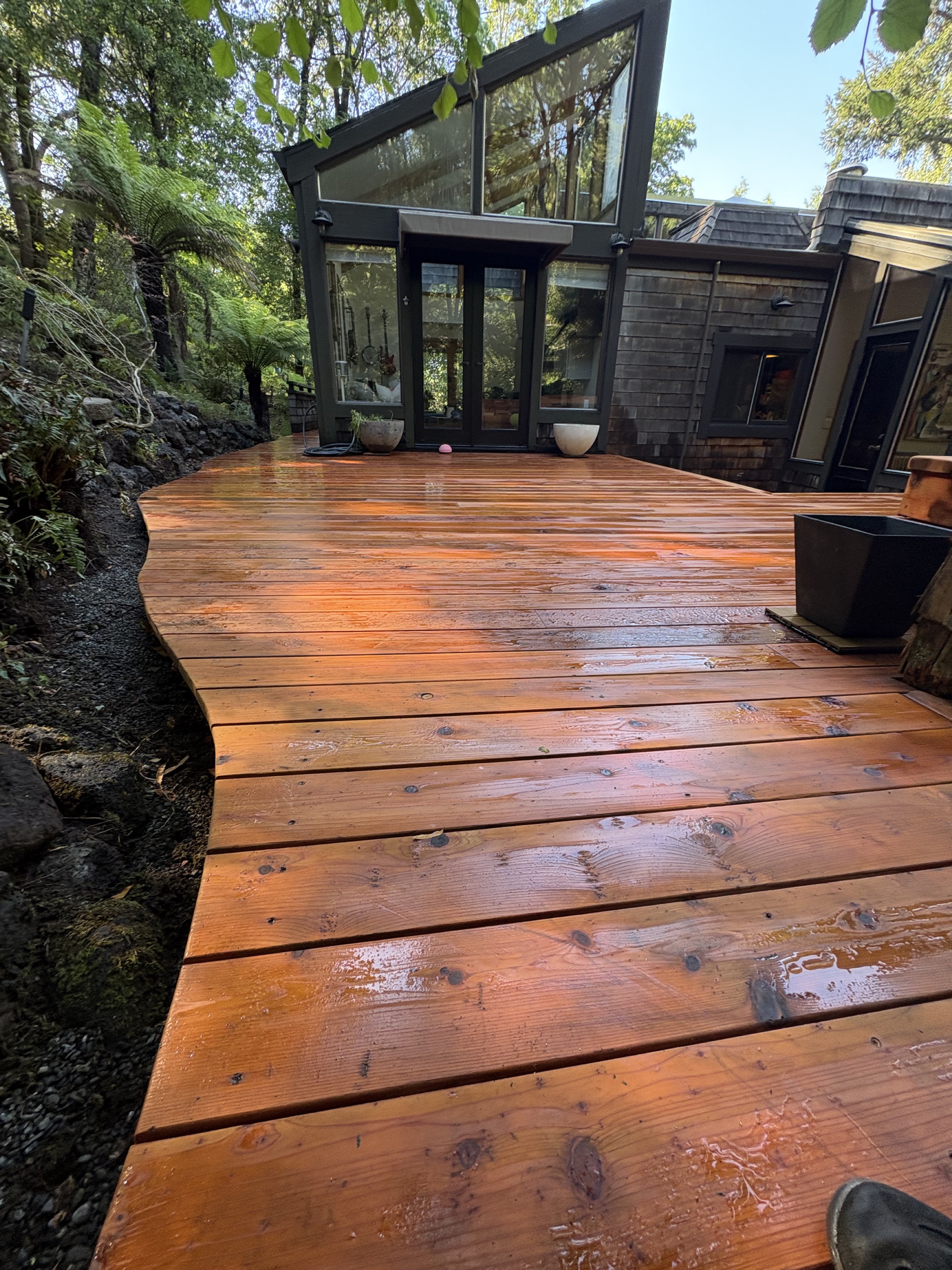 Finished redwood deck